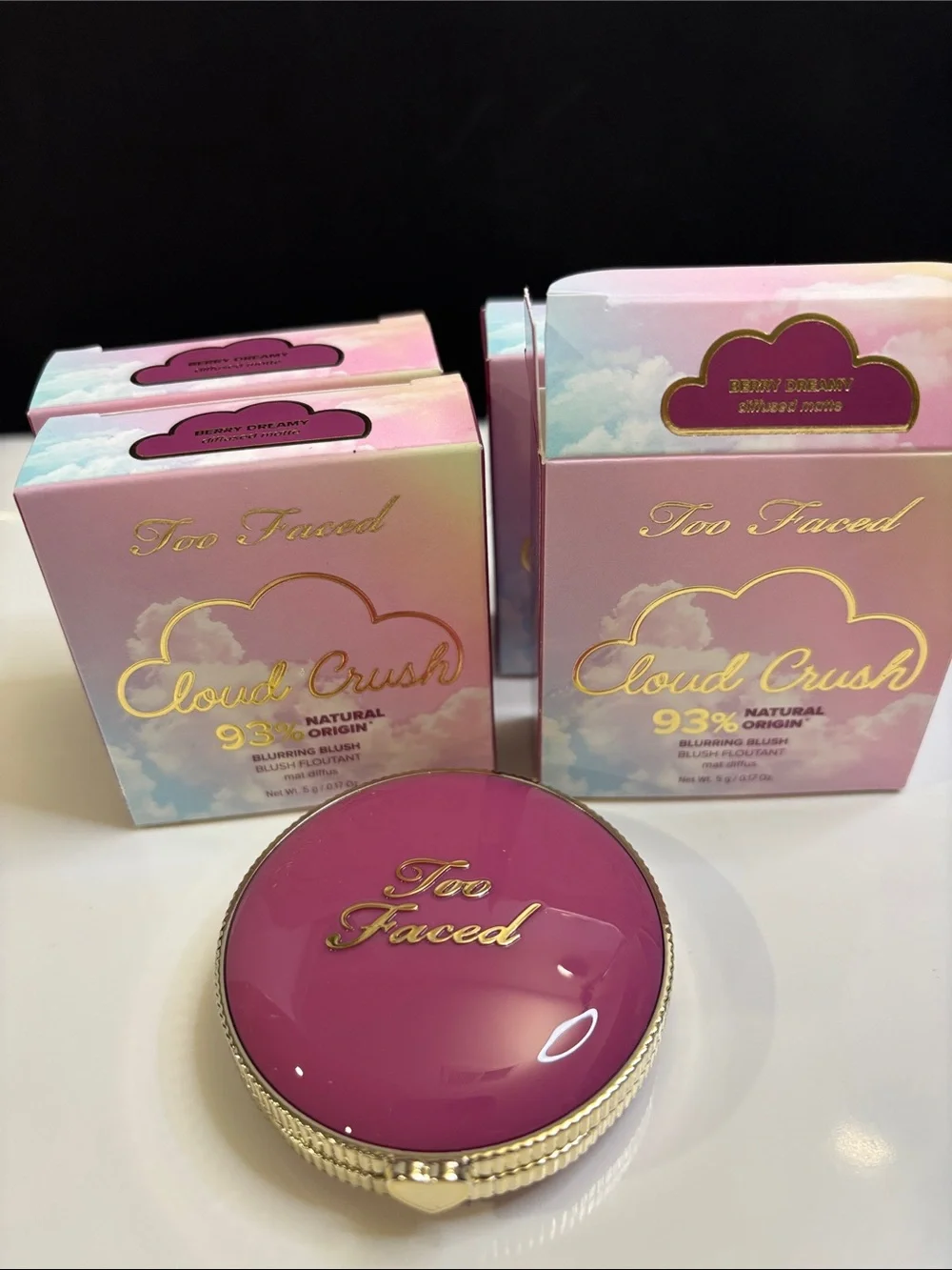 Too Faced Cloud Crush Blurring Blush-Berry Dreamy